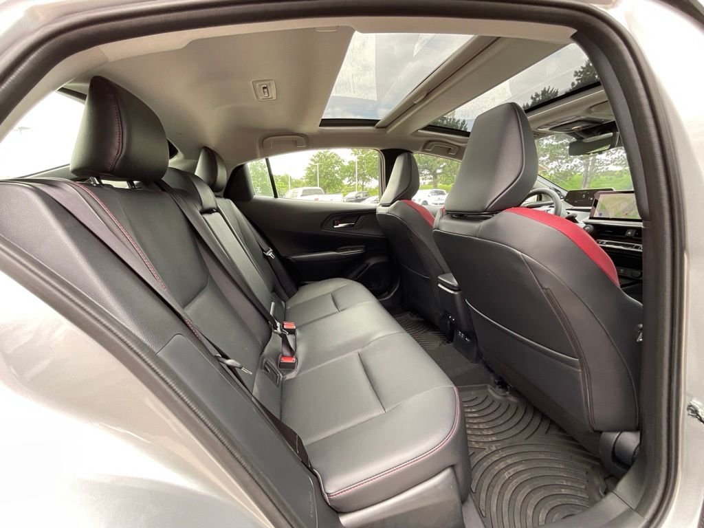 Certified Used 2025  Toyota XSE Premium image 21