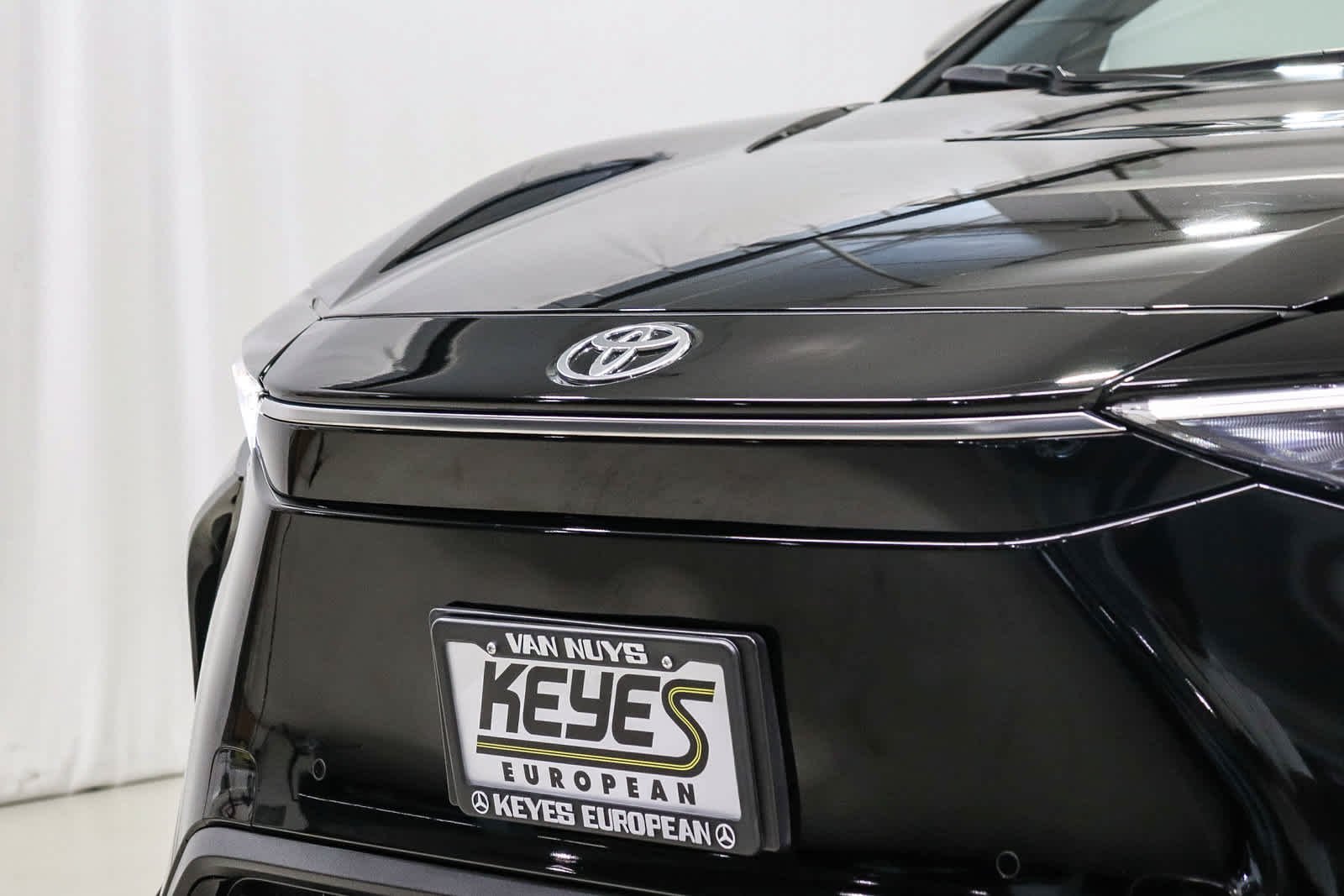 Used 2024 Black Toyota XLE image 8