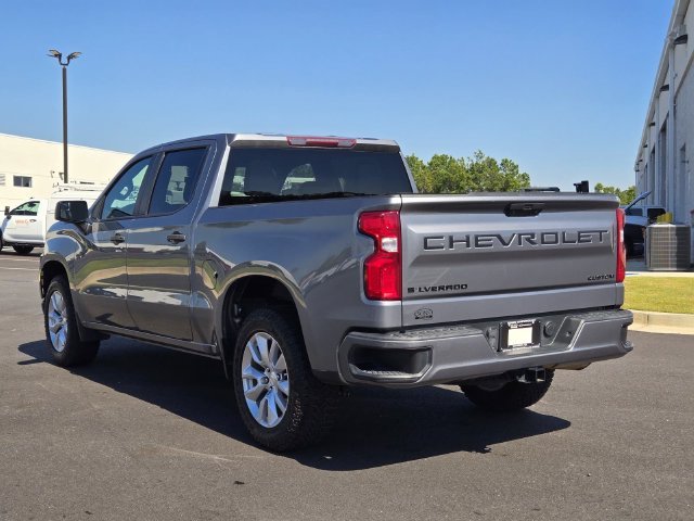 Used 2021 Gray Chevrolet Custom image 9