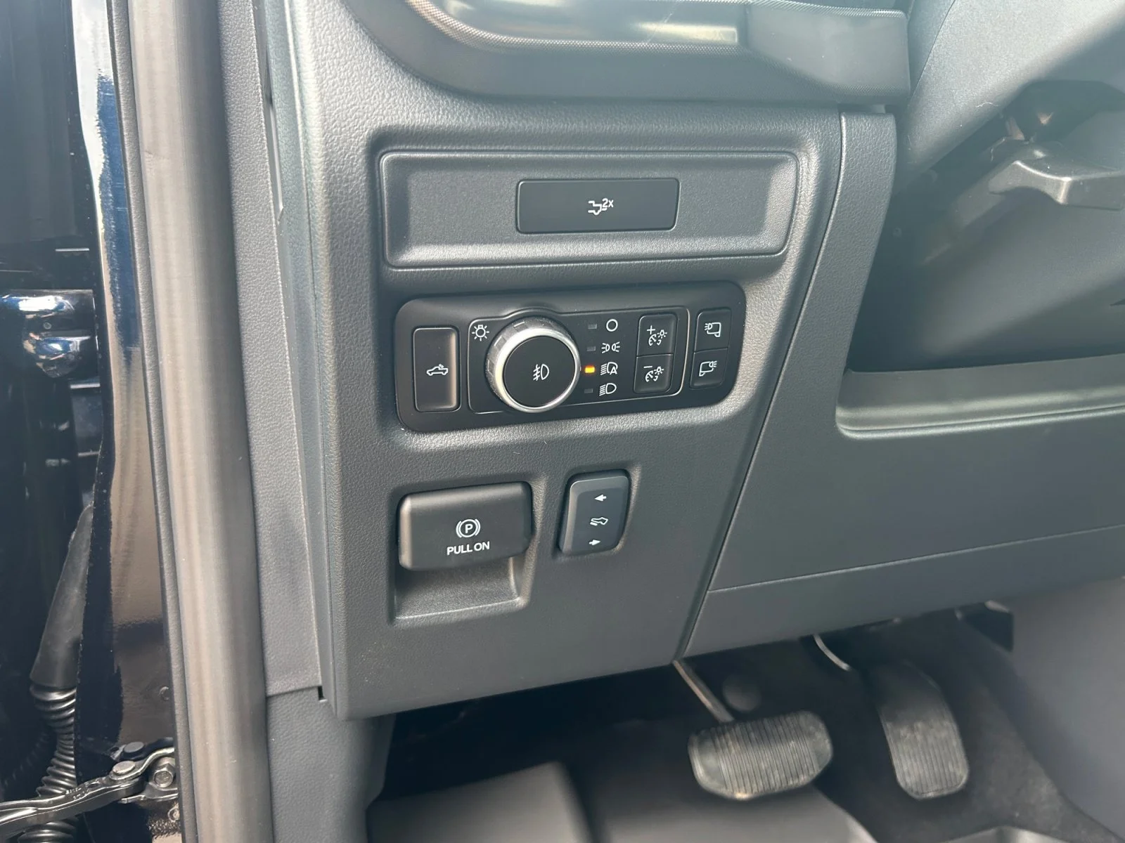 New 2026 Antimatter Blue Metallic Ford Tremor image 16