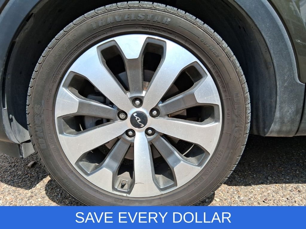 Used 2022 Green Kia EX image 22