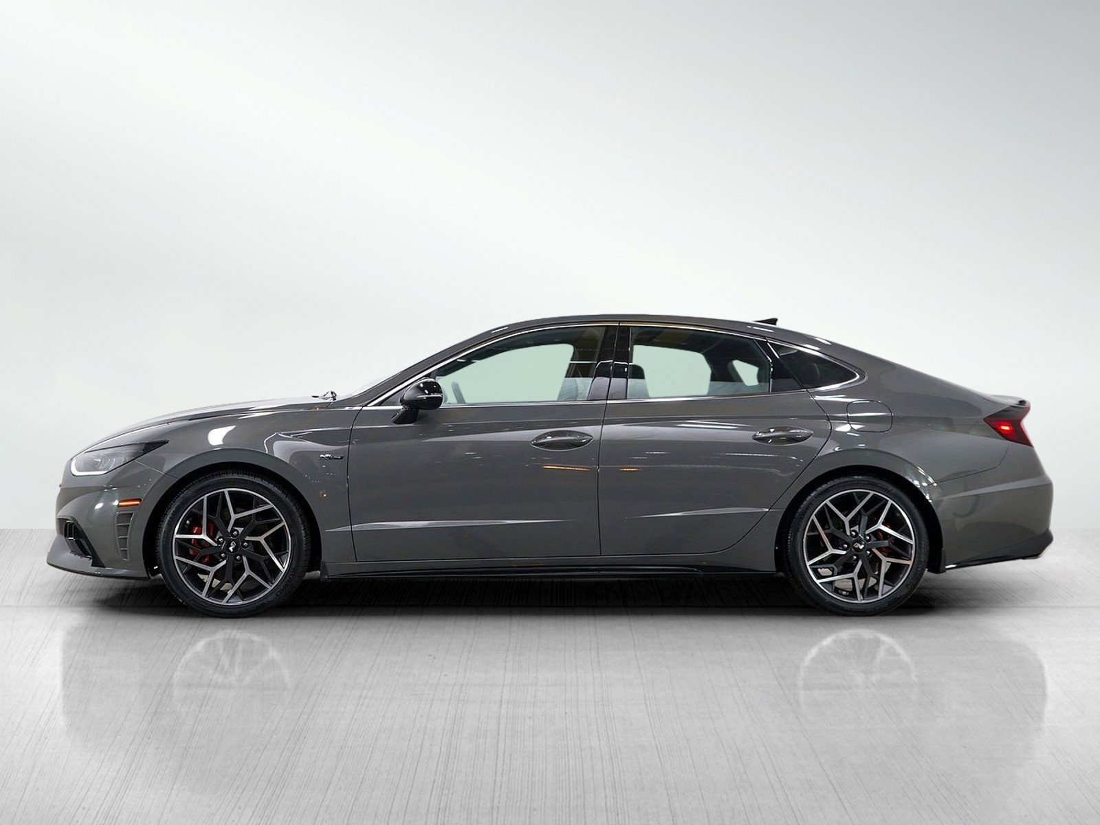 Used 2022 Hyundai Sonata N Line with VIN KMHL14JC2NA225821 for sale in Minneapolis, Minnesota