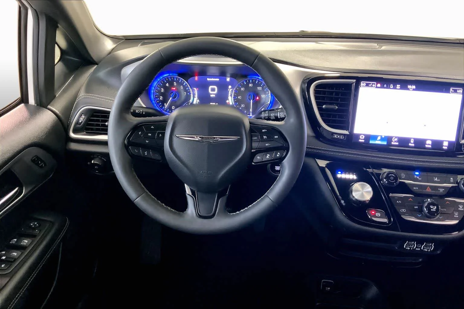 2023 Chrysler Pacifica Touring L - Photo 9