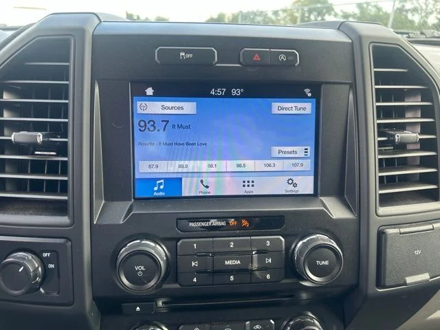 Used 2018  Ford XL image 6