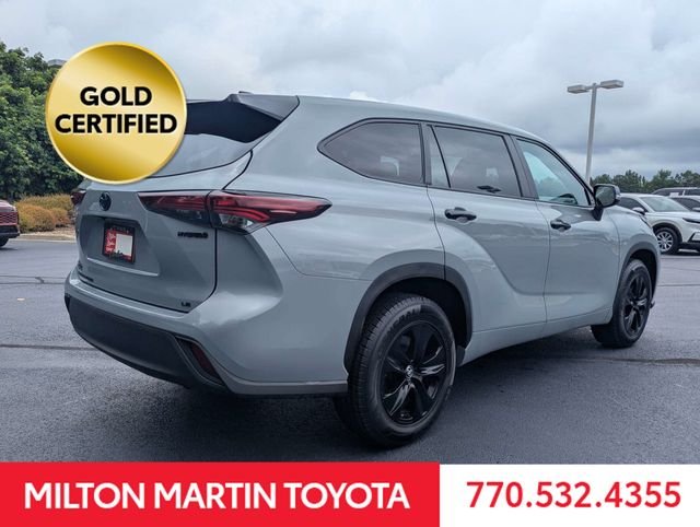 Used 2024  Toyota LE Nightshade image 3