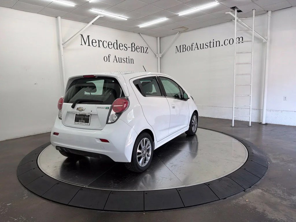 Used 2016 White Chevrolet 1LT image 7