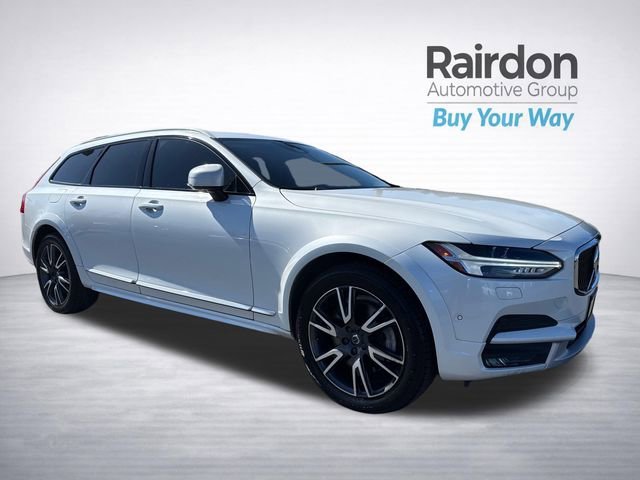 2018 Volvo V90 Cross Country's photo
