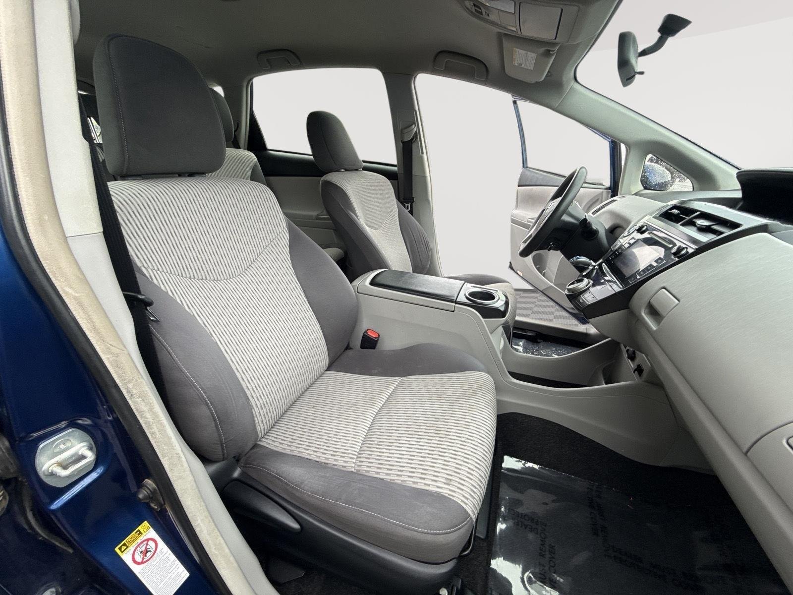 Used 2016 Blue Ribbon Metallic Toyota Three image 28