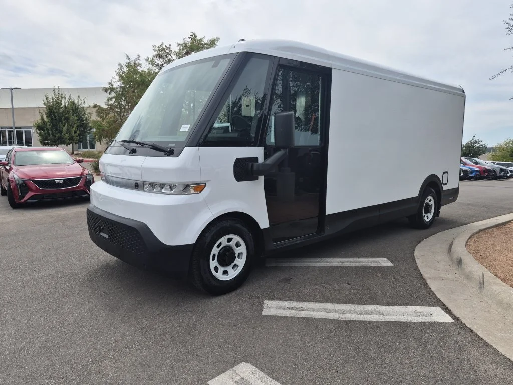 Used 2024  BrightDrop Base image 3