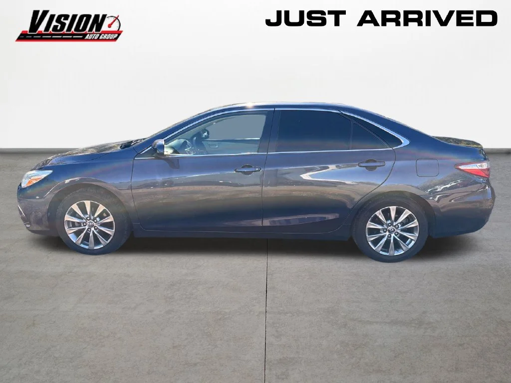Used 2017 Blue Toyota XLE image 8