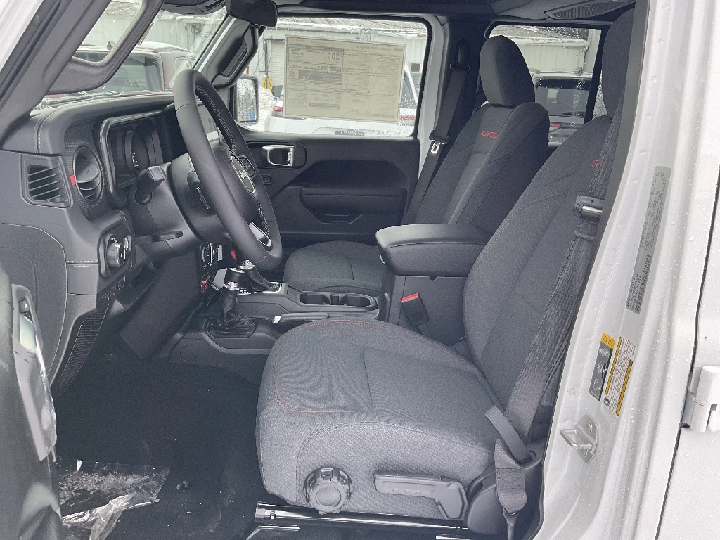 New 2026 Bright White Clearcoat Jeep 4-Door Rubicon 4x4 image 8