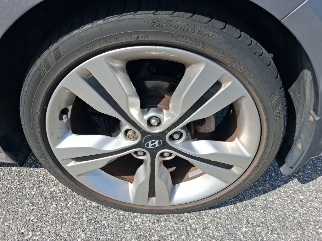 Used 2017 Gray Hyundai Value Edition image 12