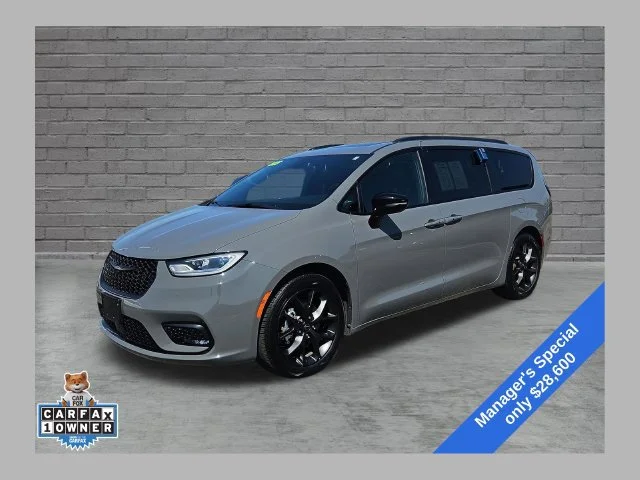 Used 2025 Gray Chrysler Limited image 1