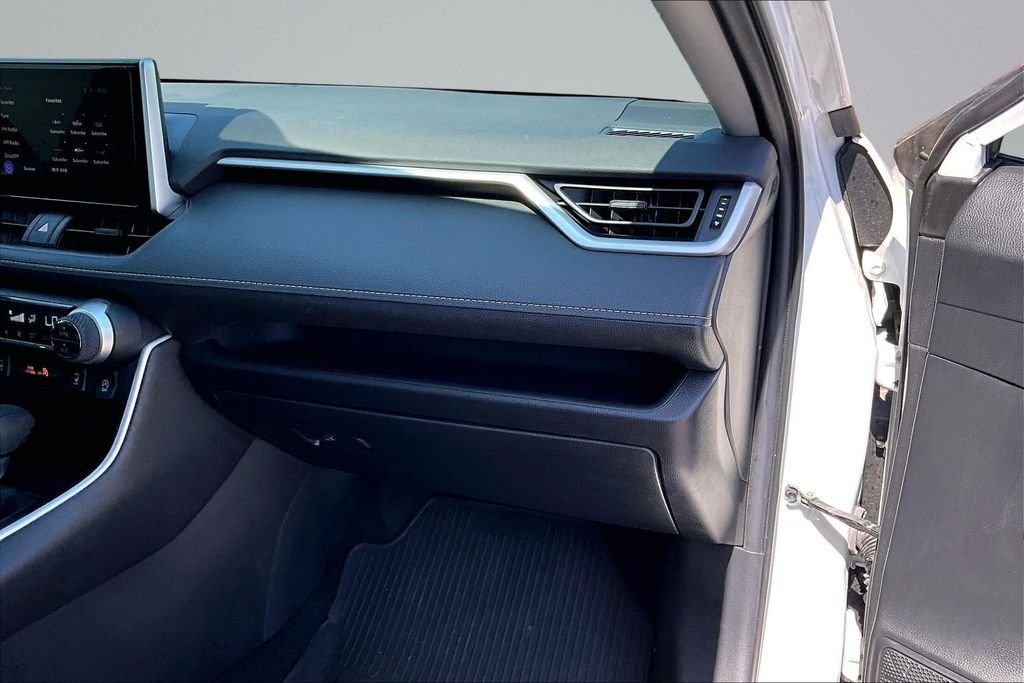 Used 2023 White Toyota XLE image 14