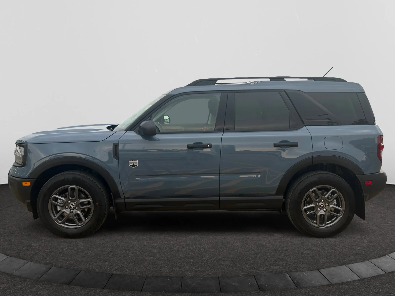 New 2026 Azure Grey Metallic Tri-Coat Ford Big Bend image 2