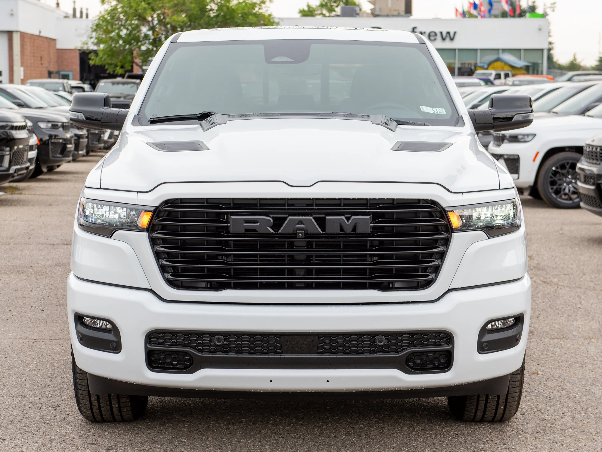 New 2026 White RAM Sport* Crew Cab 4x4, Panoramic Sunroof, 3.92 Rear Axle, Heated Seats/Wheel image 11