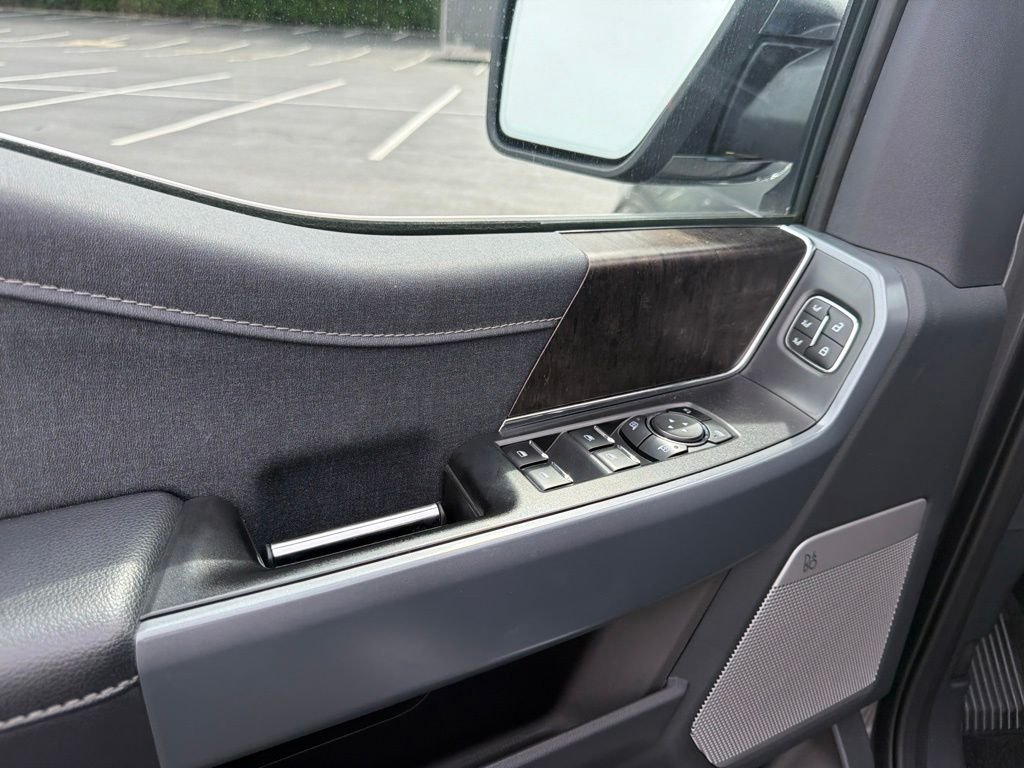 Used 2023 Gray Metallic Ford Lariat image 25