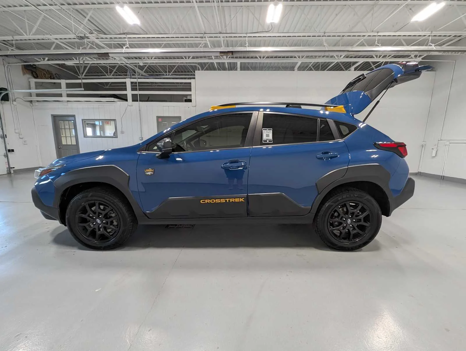 Used 2024 Geyser Blue Pearl Subaru Wilderness image 13