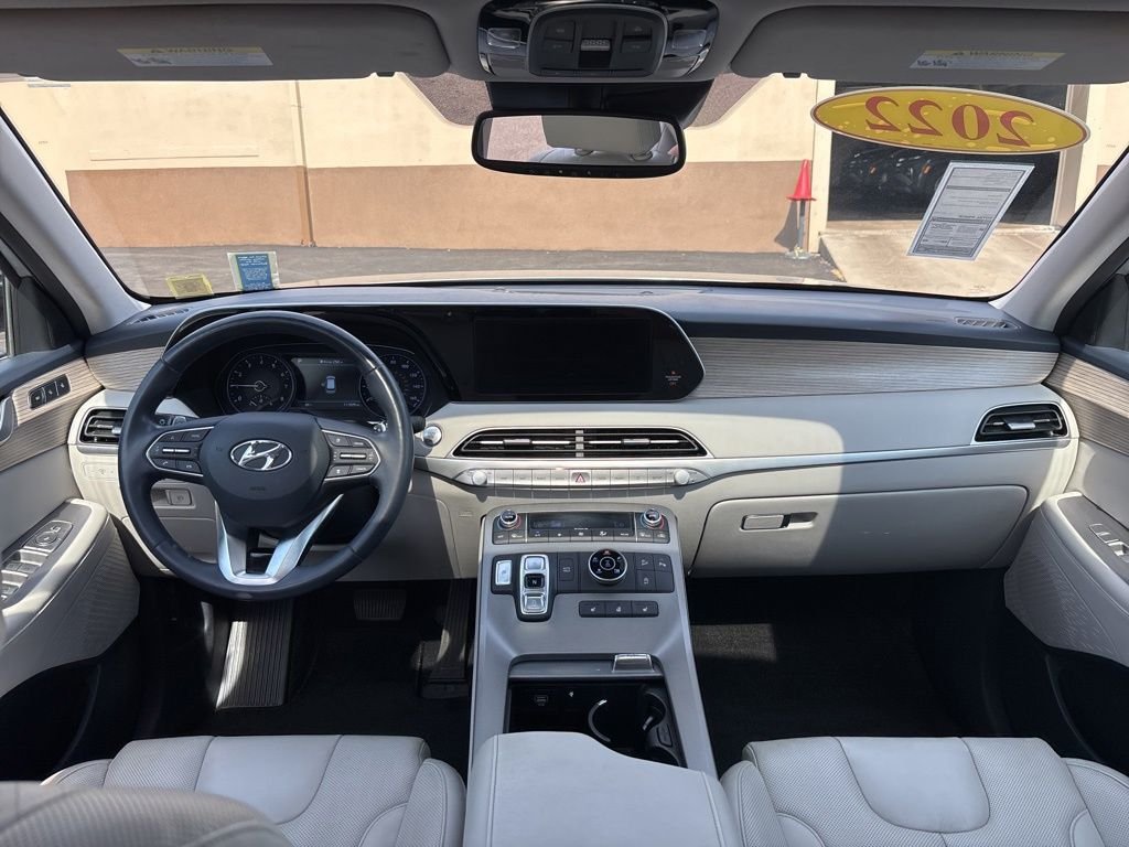 Used 2022 Silver Hyundai SEL image 11