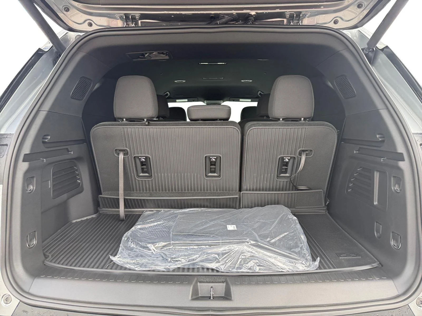 New 2026 Sterling Gray Metallic Chevrolet LT image 22