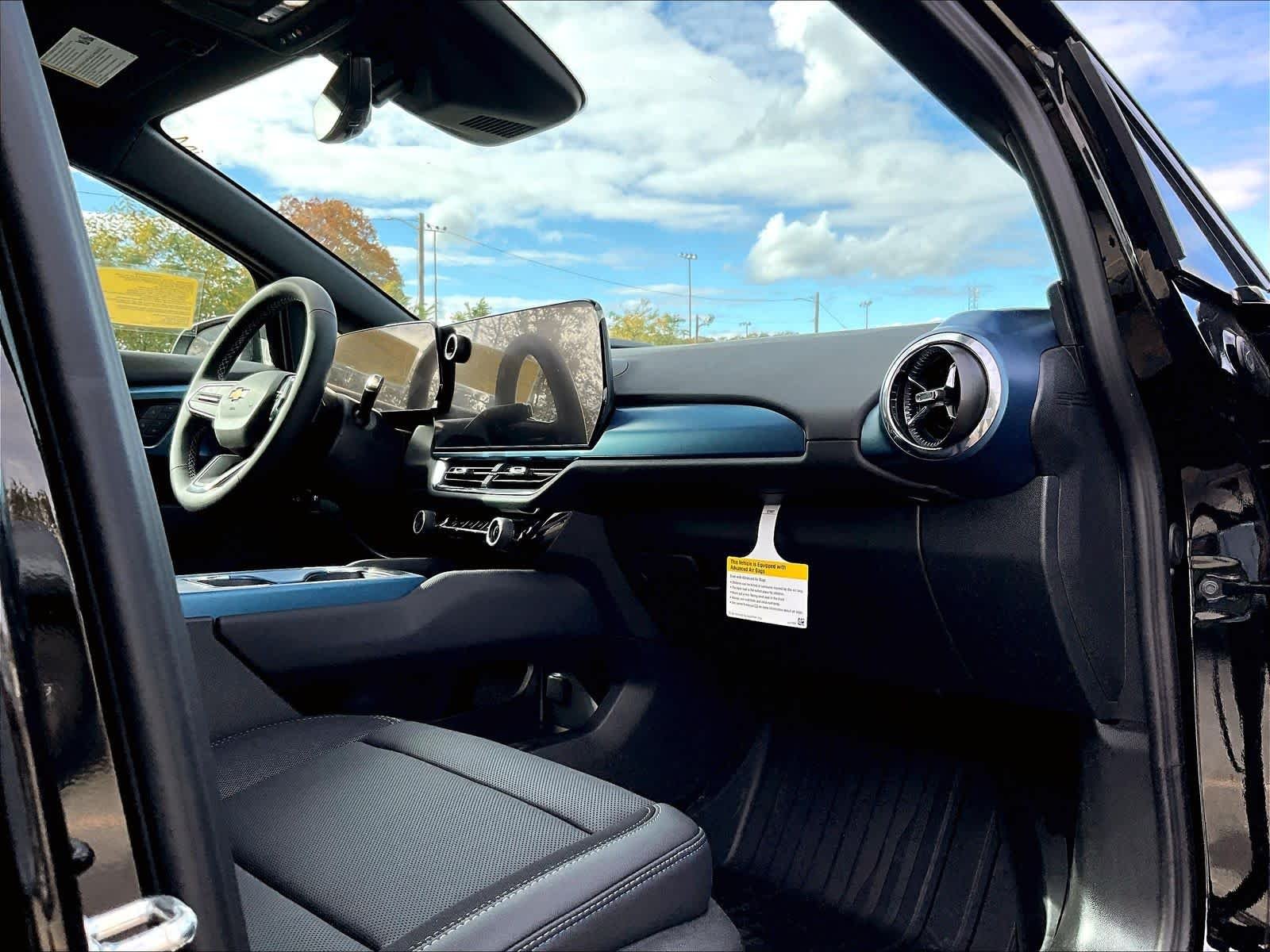 2026 Chevrolet Equinox EV 2LT - Photo 10