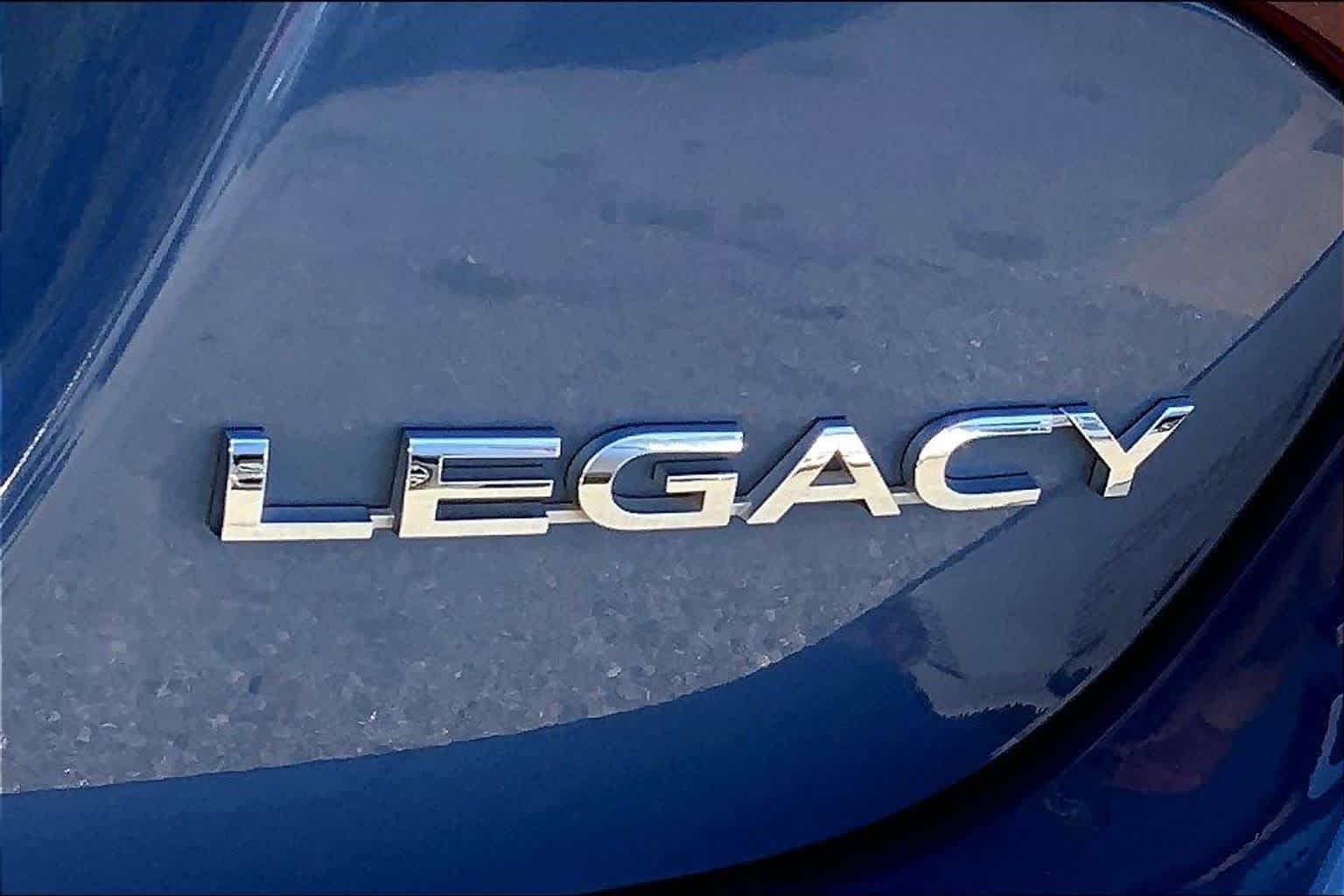Used 2019 Abyss Blue Pearl Subaru Limited image 9