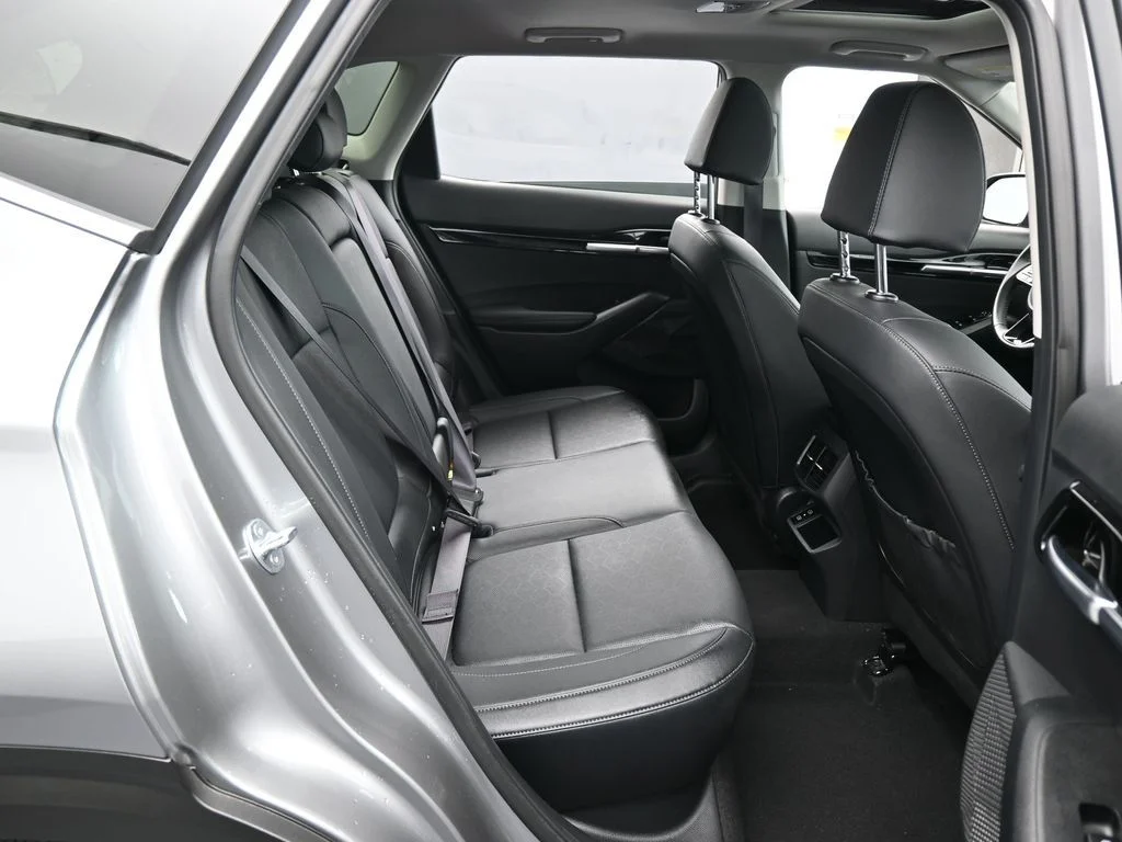 Used 2025 Steel Gray Kia EX image 35