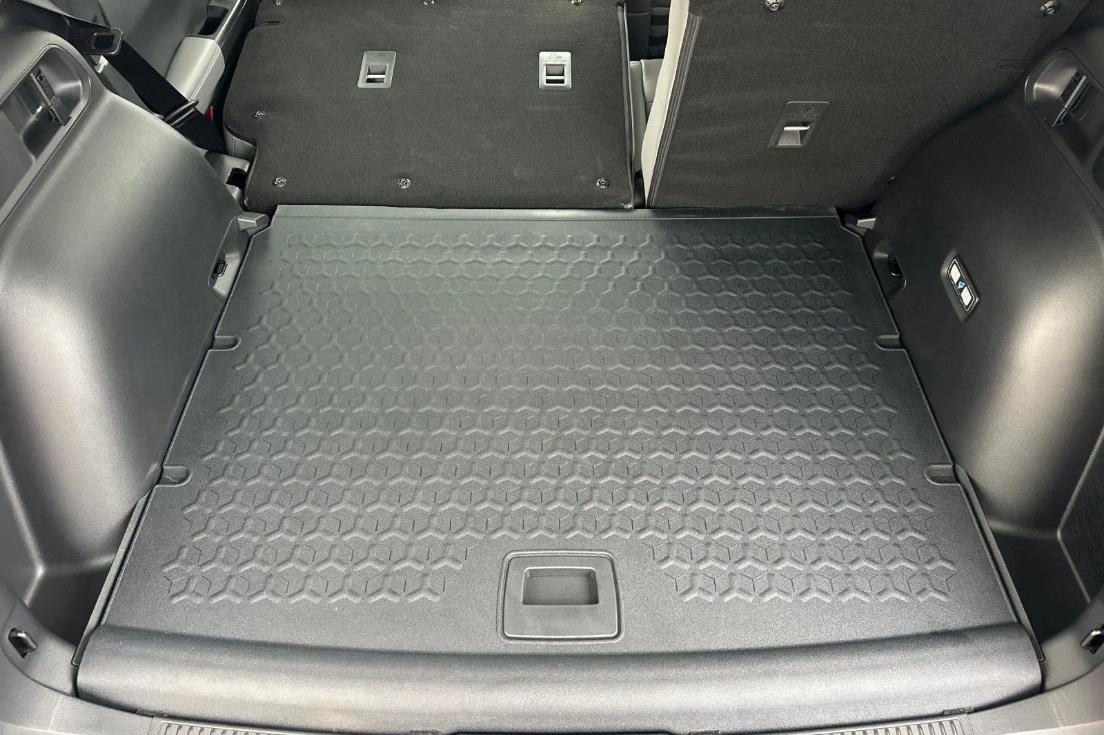 New 2025 Carbonized Gray Metallic Ford Badlands® image 14