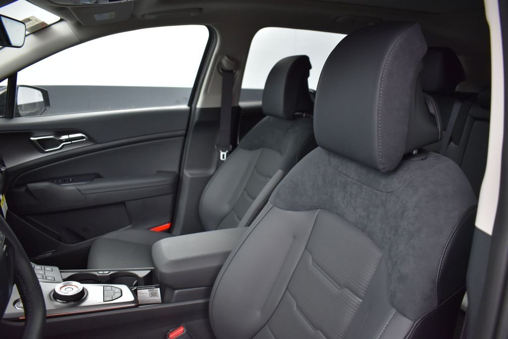 New 2026 Fusion Black Kia SX Prestige image 9