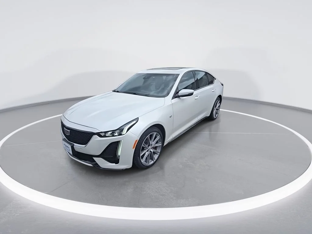 Used 2022 White Cadillac Sport image 4