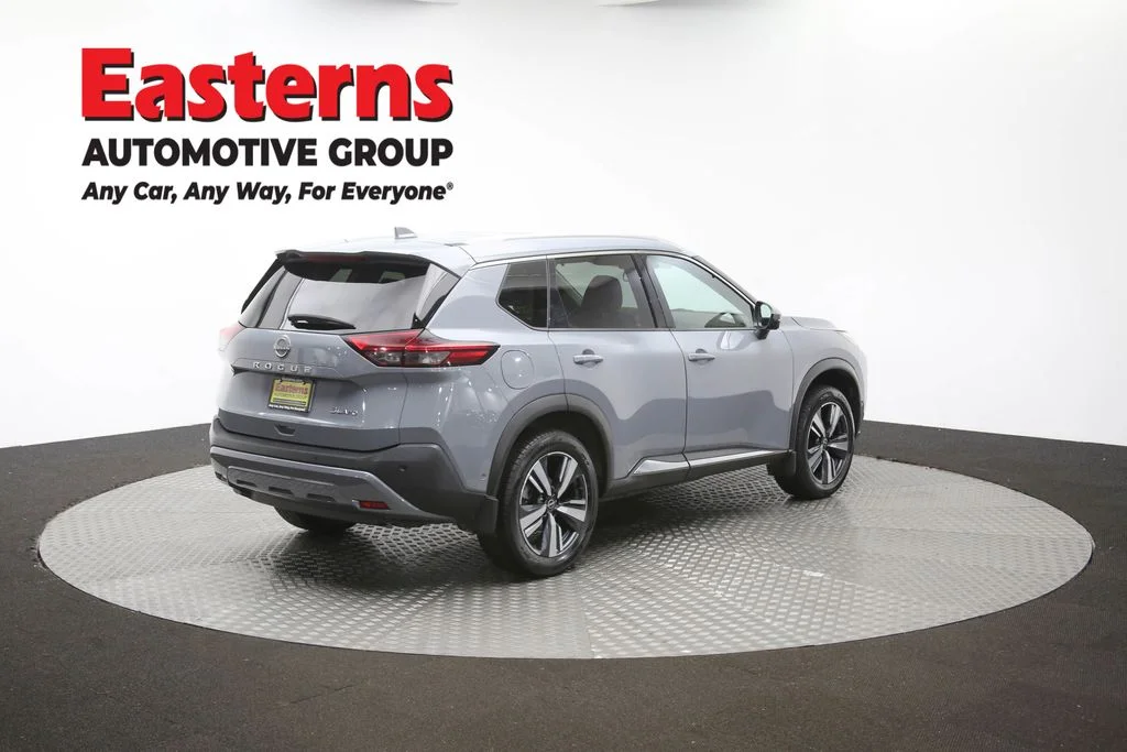 Used 2023 Gray Nissan SL image 40