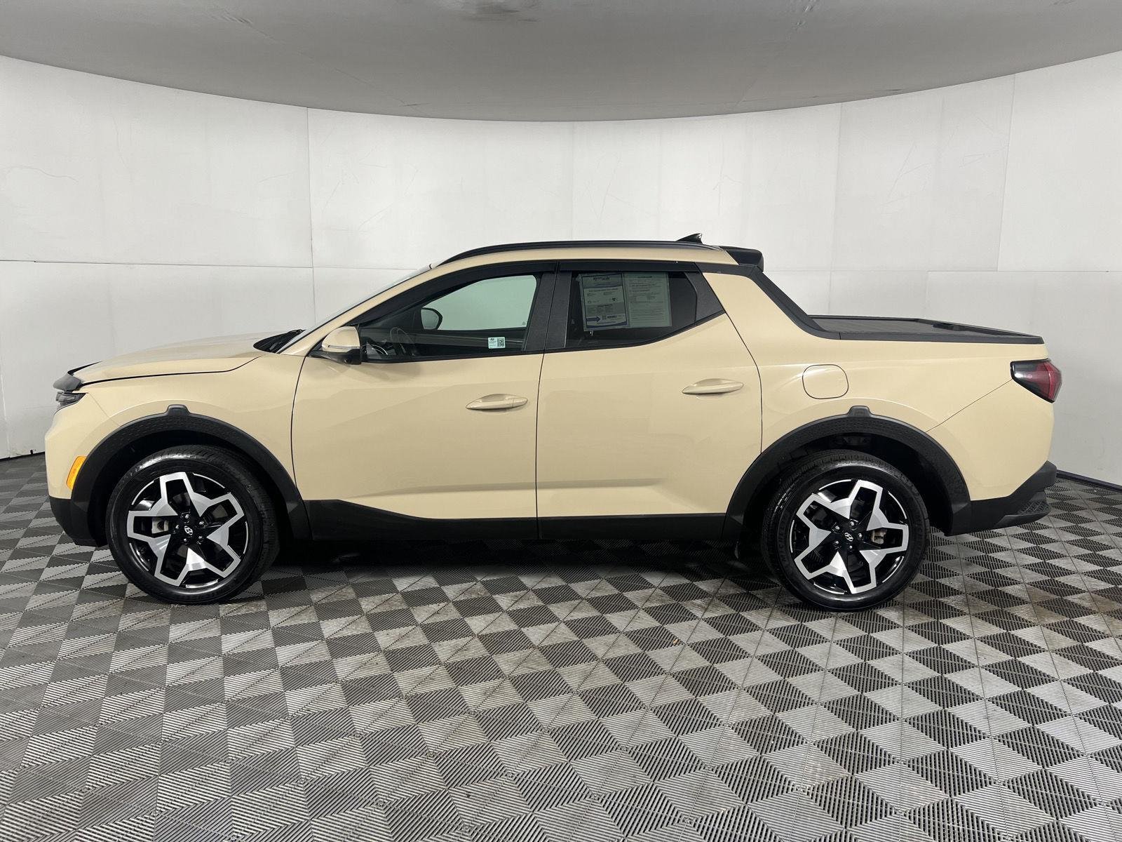 Used 2024 California Sand Hyundai Limited image 5