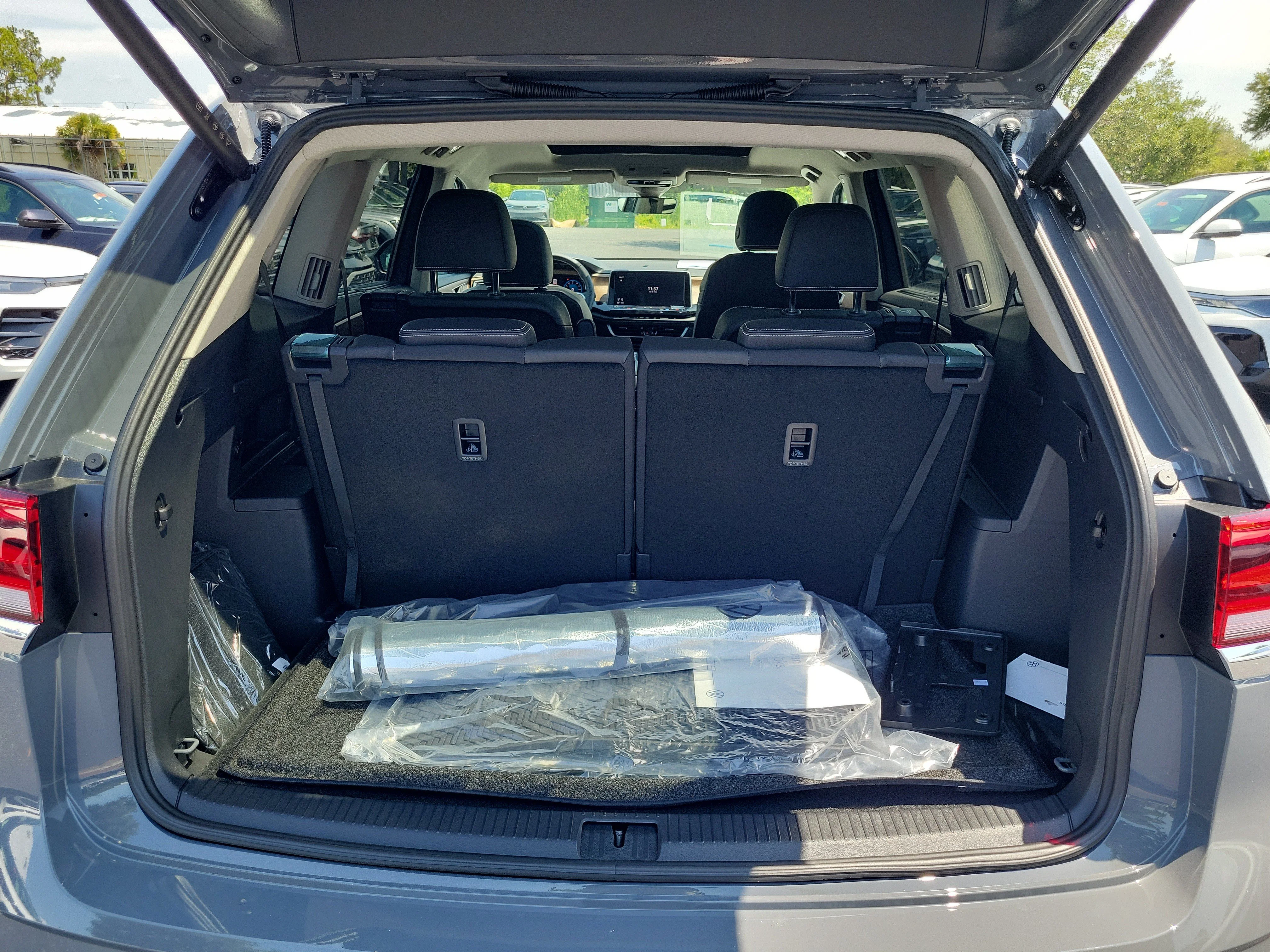 New 2026 Gray Volkswagen SE w/Technology image 11