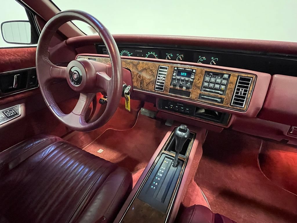 Used 1991  Buick Custom image 84
