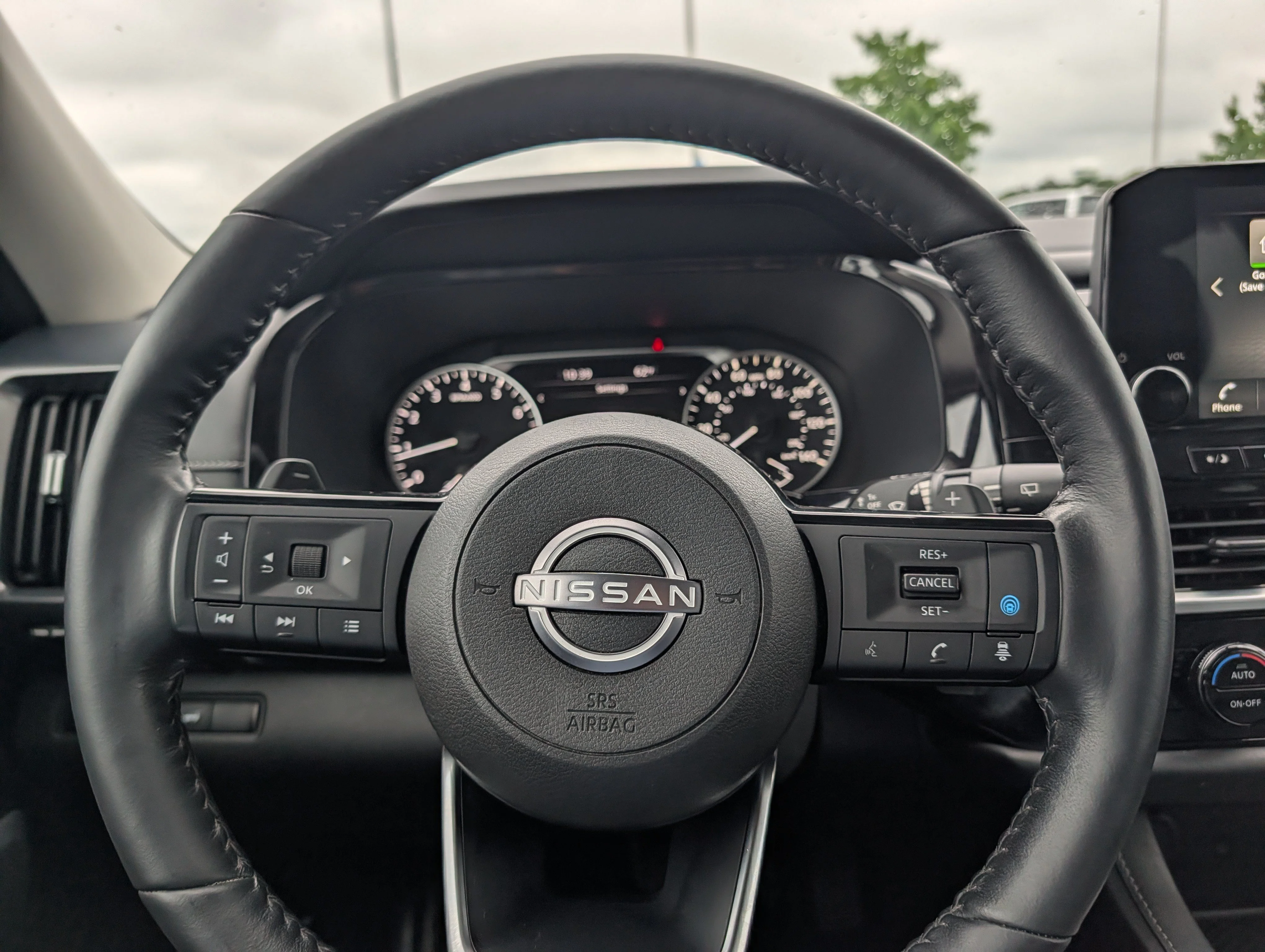 2023 Nissan Pathfinder SL - Photo 28