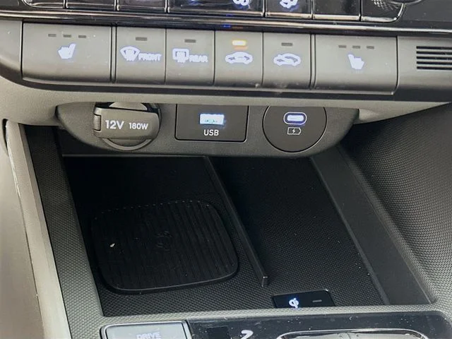 New 2026 Hyundai ELANTRA SEL Sport