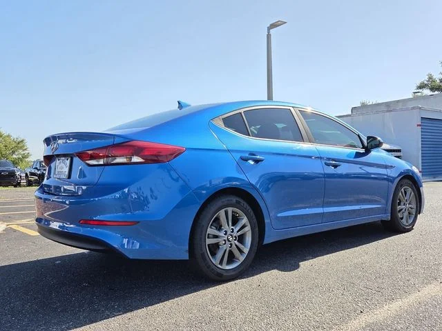 Used 2018 Blue Hyundai SEL image 6