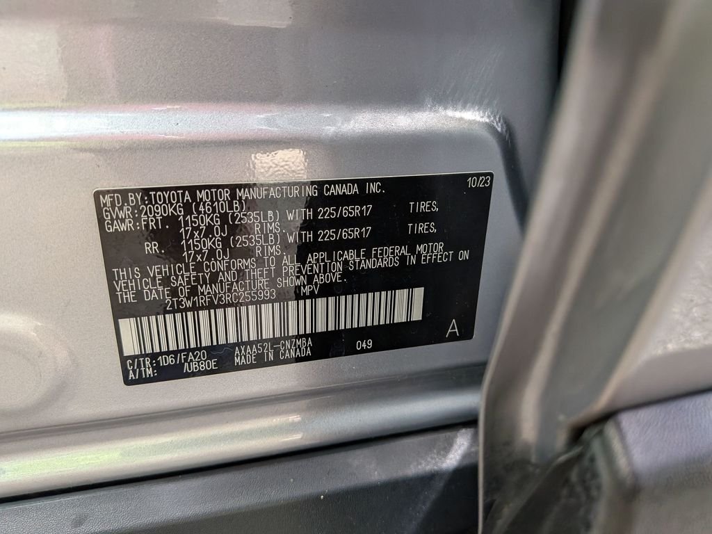 Used 2024 Silver Toyota XLE image 31