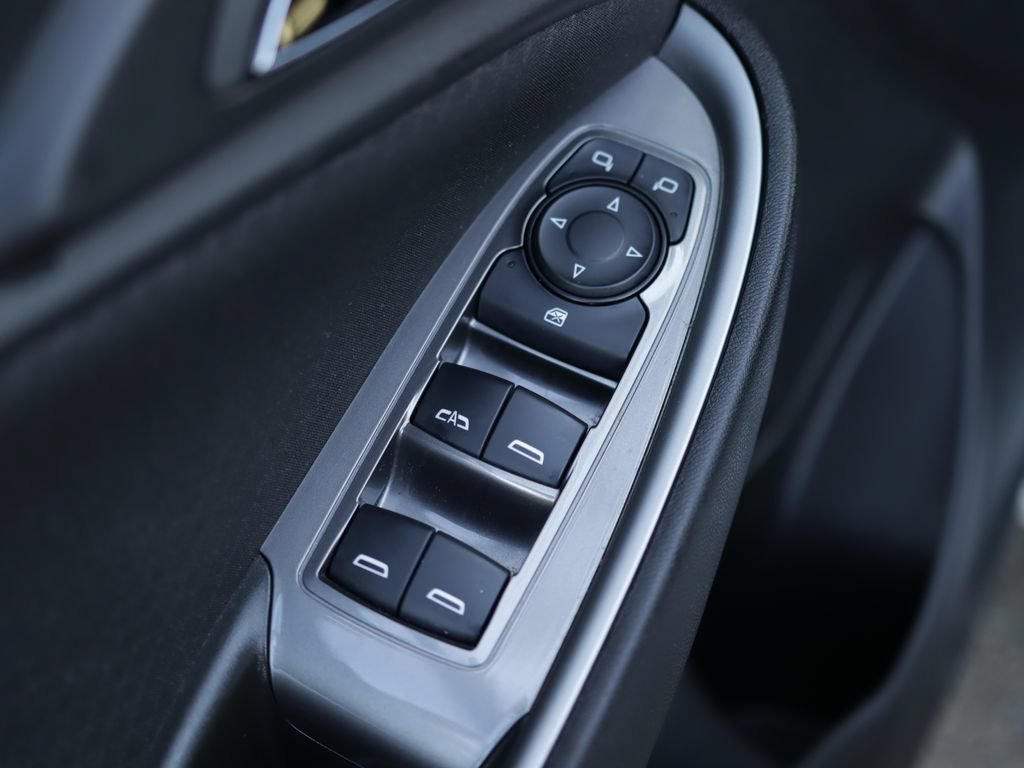 Used 2024 Summit White Chevrolet 1LT image 23