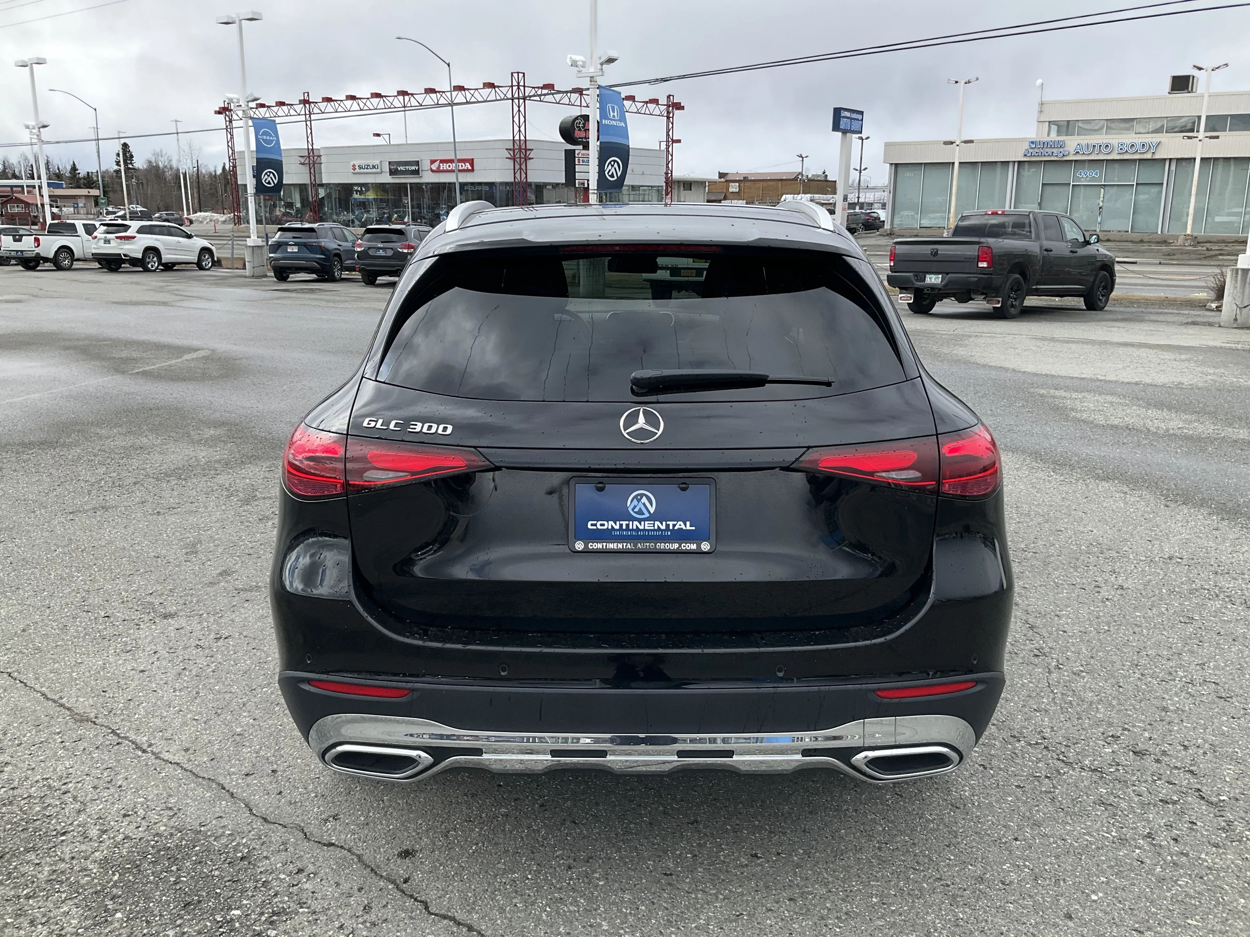 Used 2024  Mercedes-Benz GLC 300 image 4