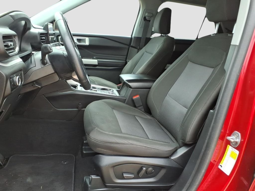 Used 2023 Red Metallic Ford XLT image 22