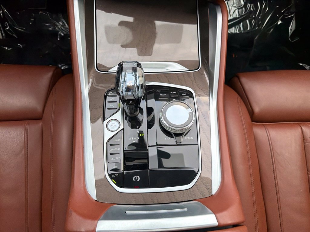 Used 2022 Arctic Gray Metallic BMW xDrive40i image 31
