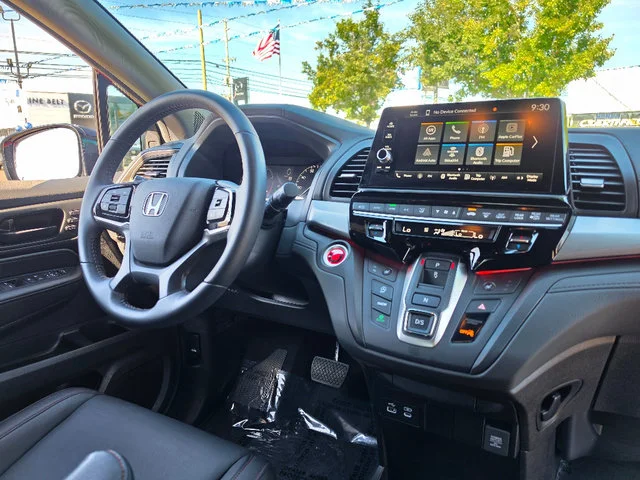 2025 Honda Odyssey Sport L - Photo 14