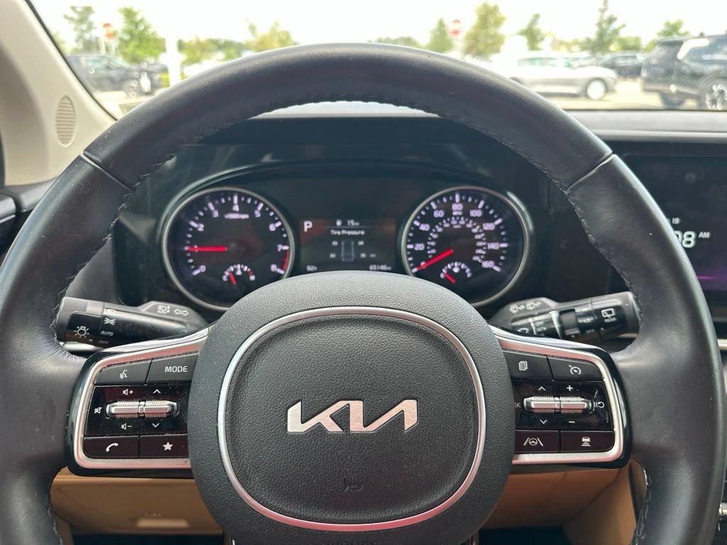 Used 2023 Red Kia EX image 20