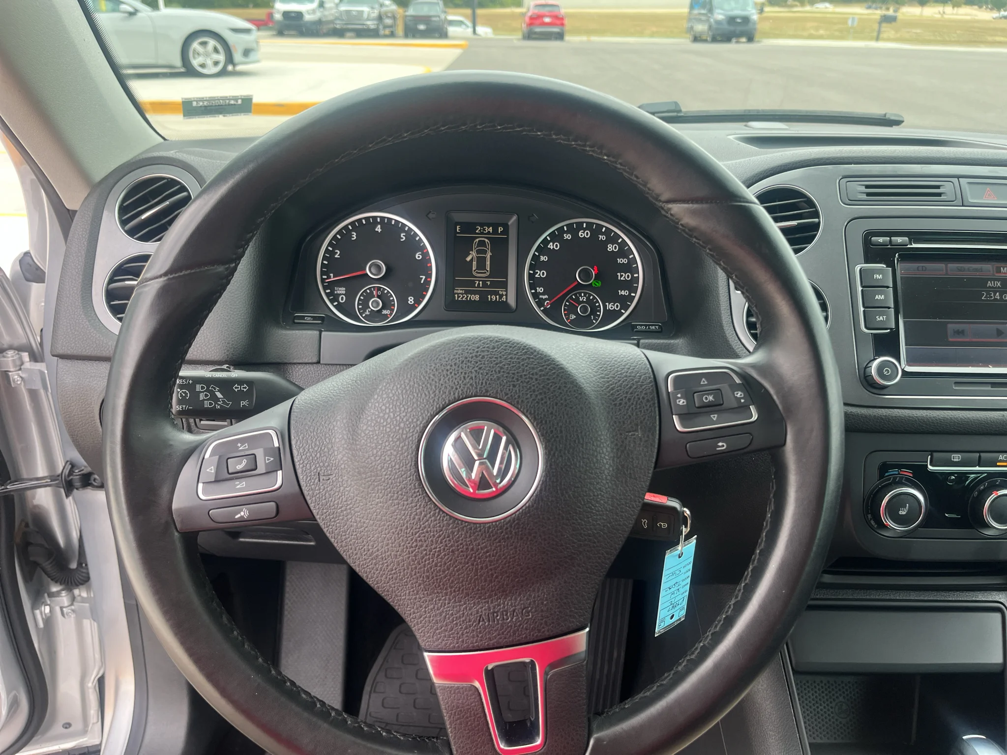 Used 2012 Reflex Silver Metallic Volkswagen SE image 17