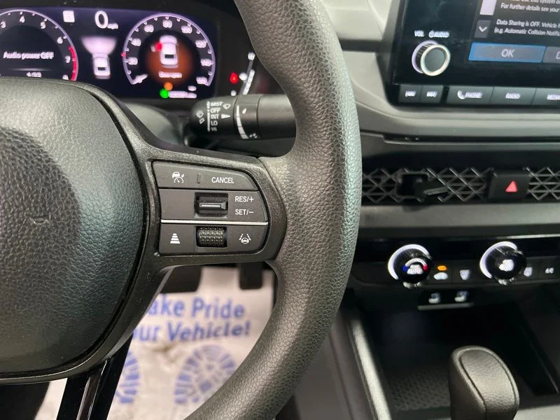 Used 2024  Honda LX image 22