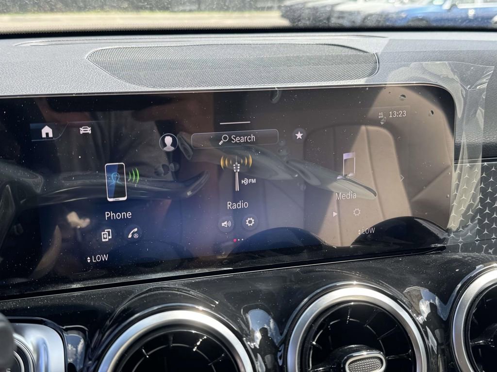 New 2026 Starling Blue Metallic Mercedes-Benz GLB 250 image 26