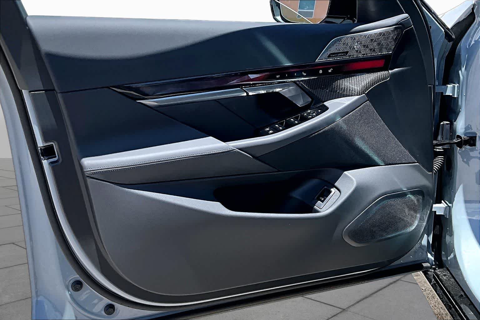 New 2026 Brooklyn Grey Metallic BMW M60 image 10