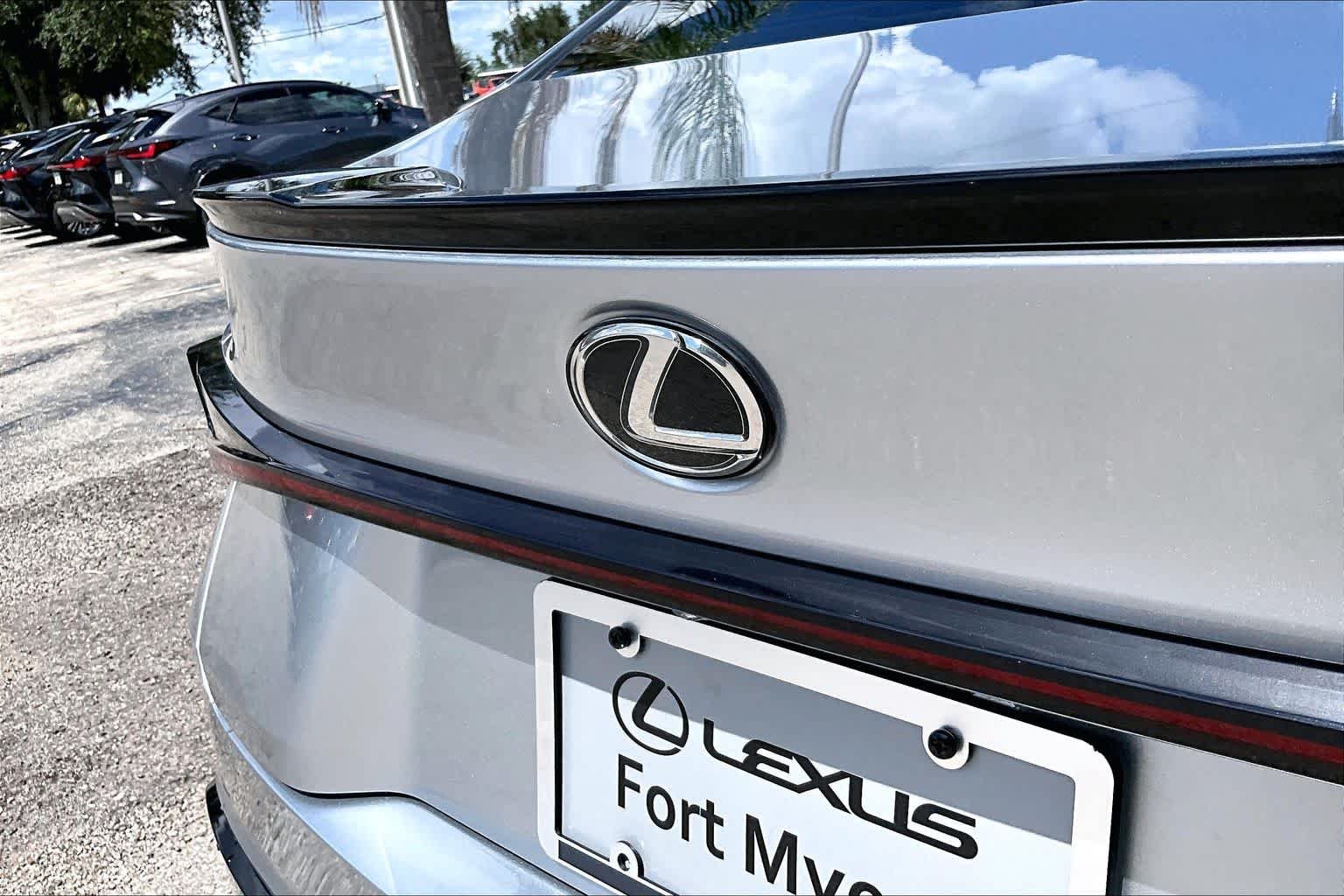 Used 2023 Iridium Lexus F SPORT image 31