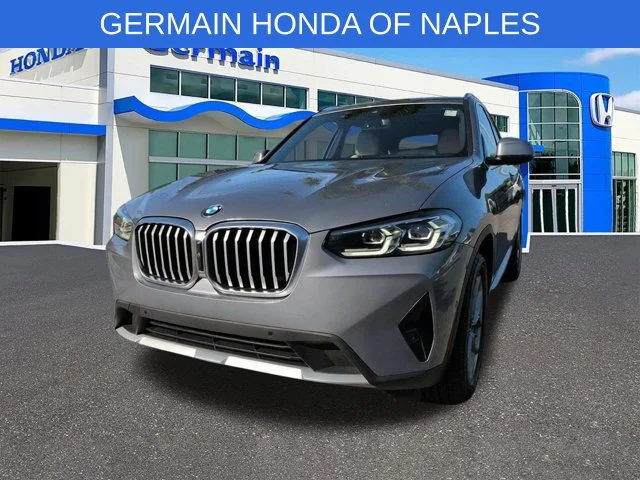 Used 2023 Gray Metallic BMW sDrive30i image 9